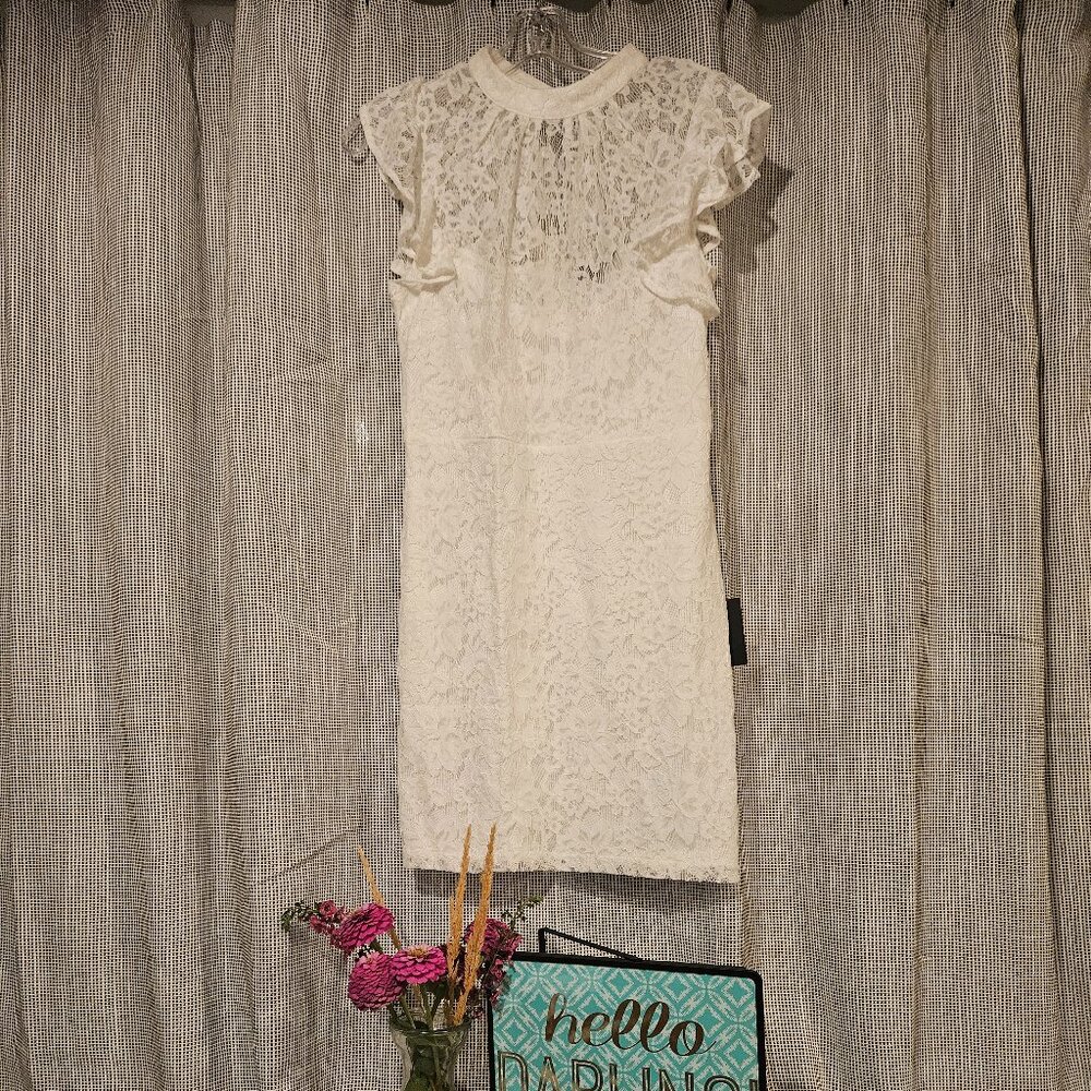Lulus White Lace Mini dress Size M
